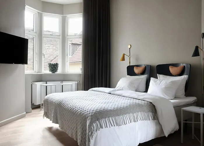 s By Brochner Hotels